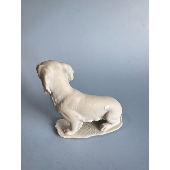 Vintage Kaiser Porcelain Figurine Of A Sitting Dog  Handcrafted White Ceramic De - Picture 3 of 5